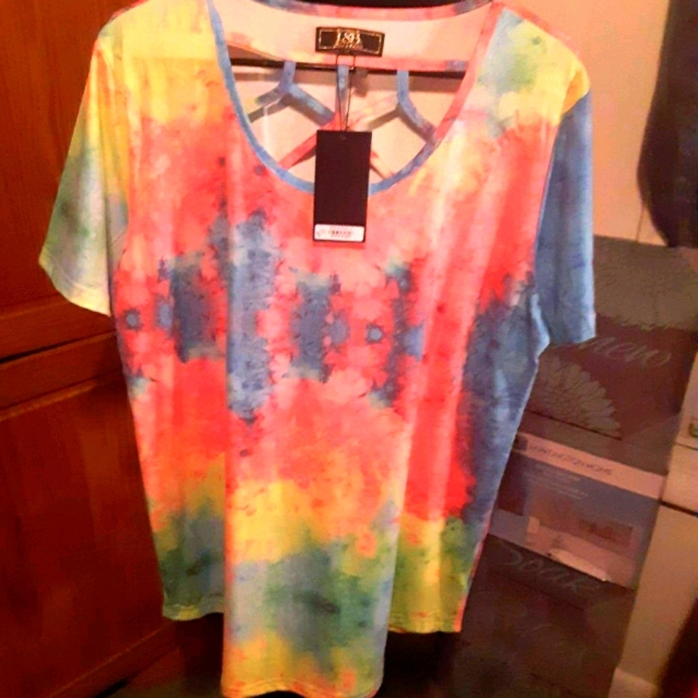 Tie dye lattice chest shirt NEW